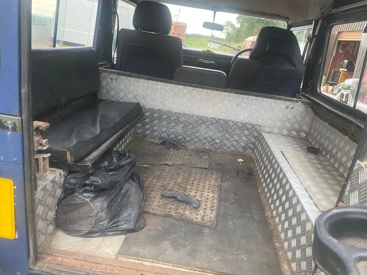 Land Rover defender 90 - Image 3