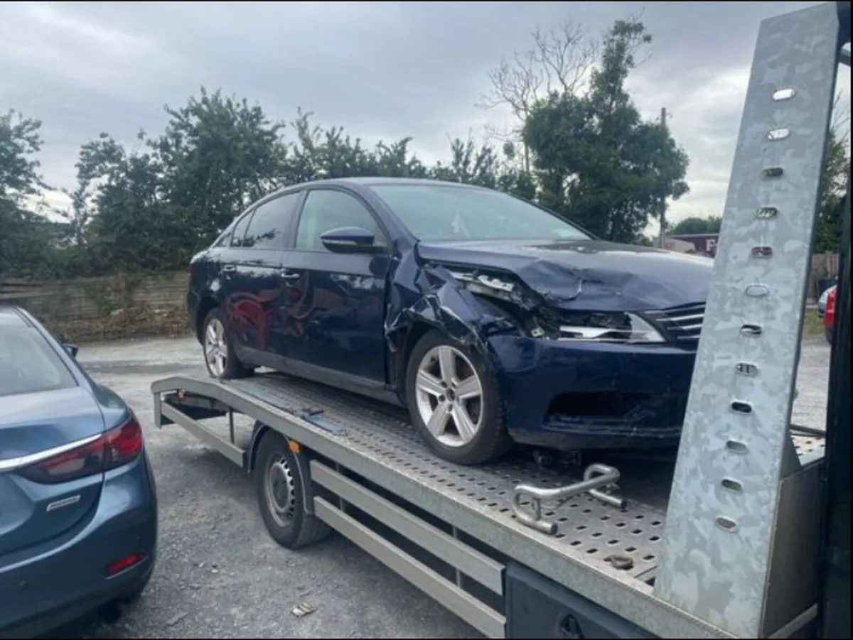 2011 VW Passat breaking - Image 2
