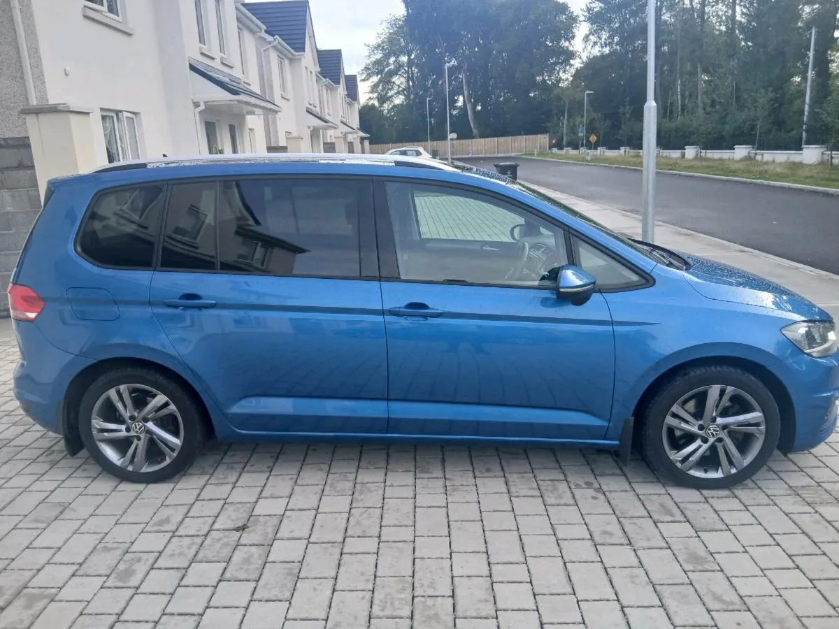 Volkswagen touran 7 seater - Image 2