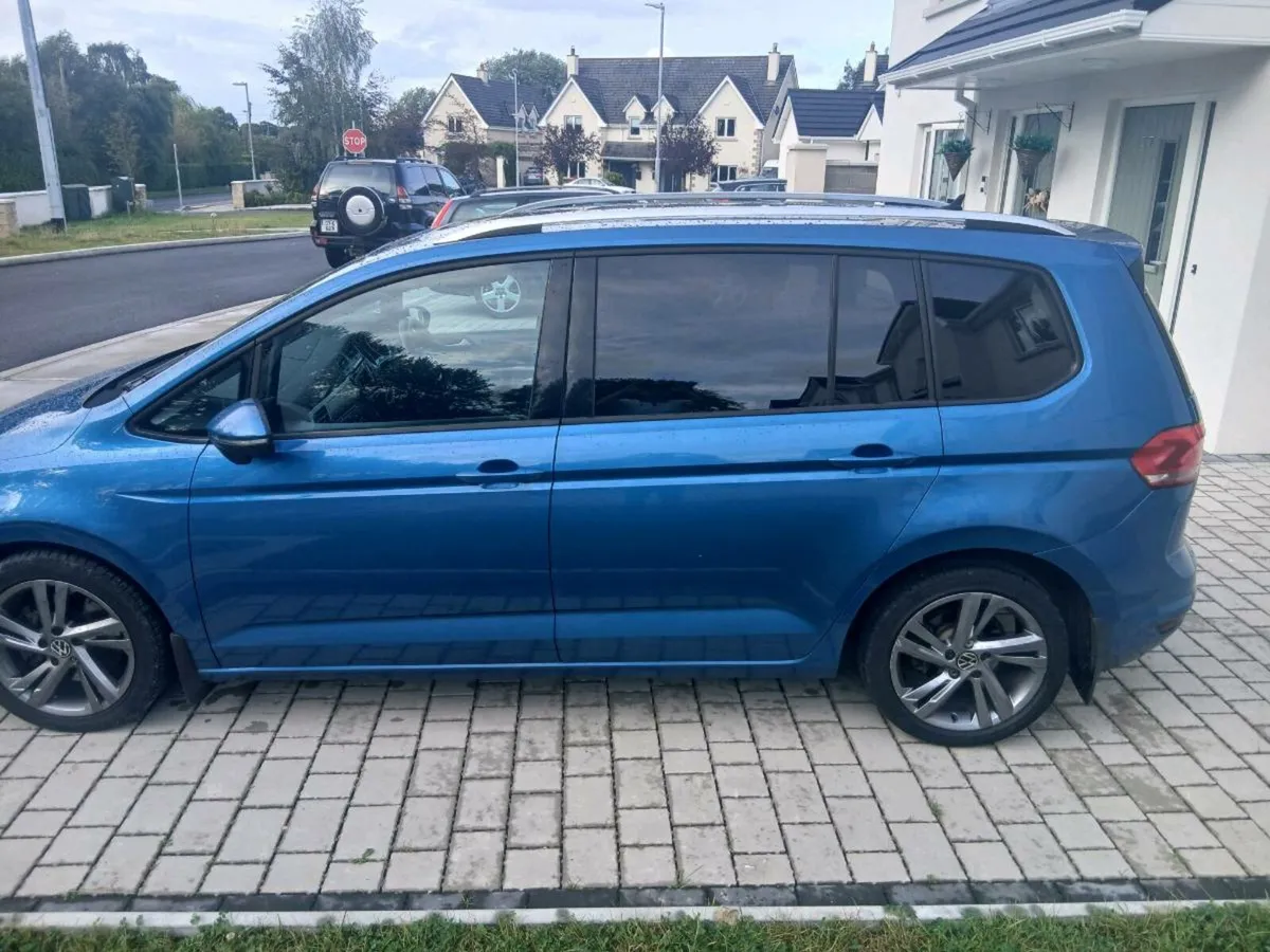 Volkswagen touran 7 seater - Image 3