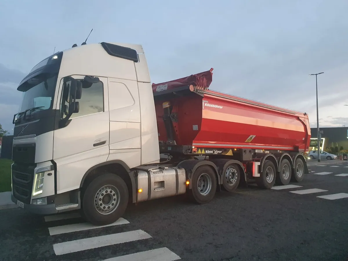Volvo fh500xl Globetrotter tag/ rearlift - Image 2