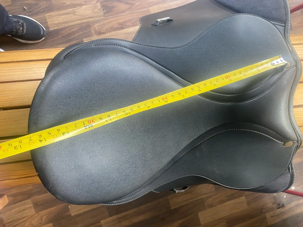 14.5-15” Wintec adjustable saddle currently xwide - Image 1