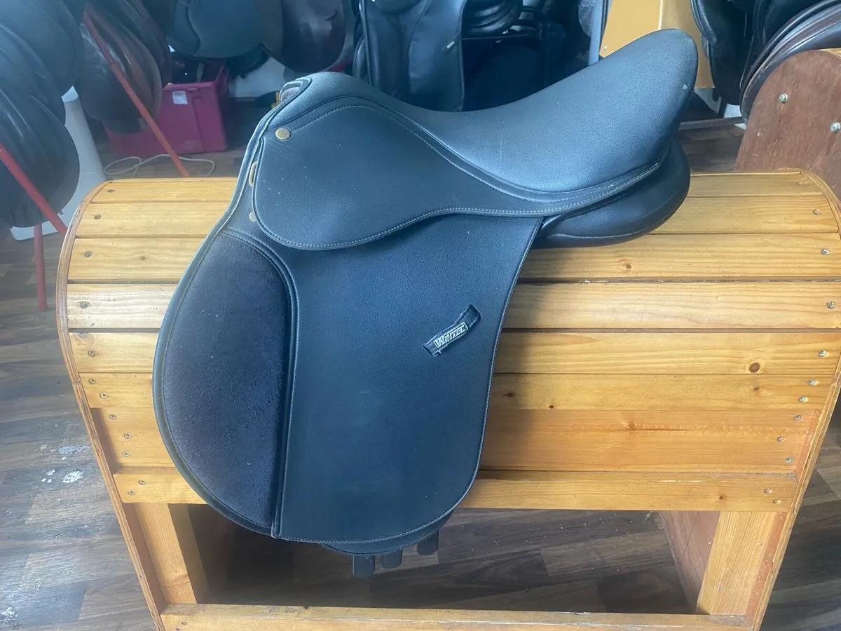 14.5-15” Wintec adjustable saddle currently xwide - Image 2