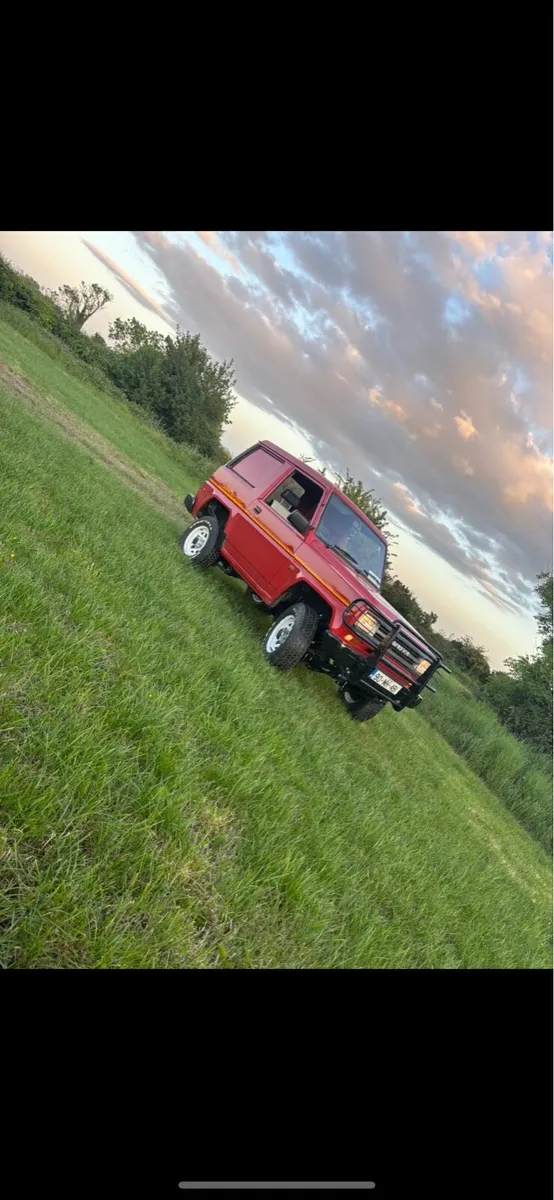 Daihatsu fourtrak - Image 1