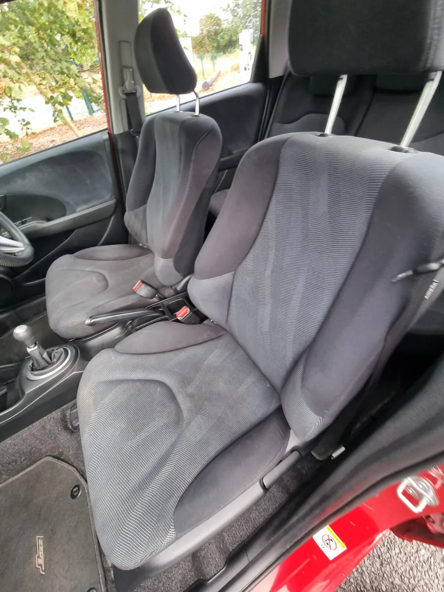 €3650 Honda Jazz 2009 bargain 👌 nct&tax €3650 - Image 4