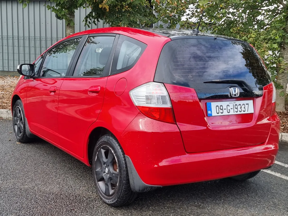 €3650 Honda Jazz 2009 bargain 👌 nct&tax €3650 - Image 2