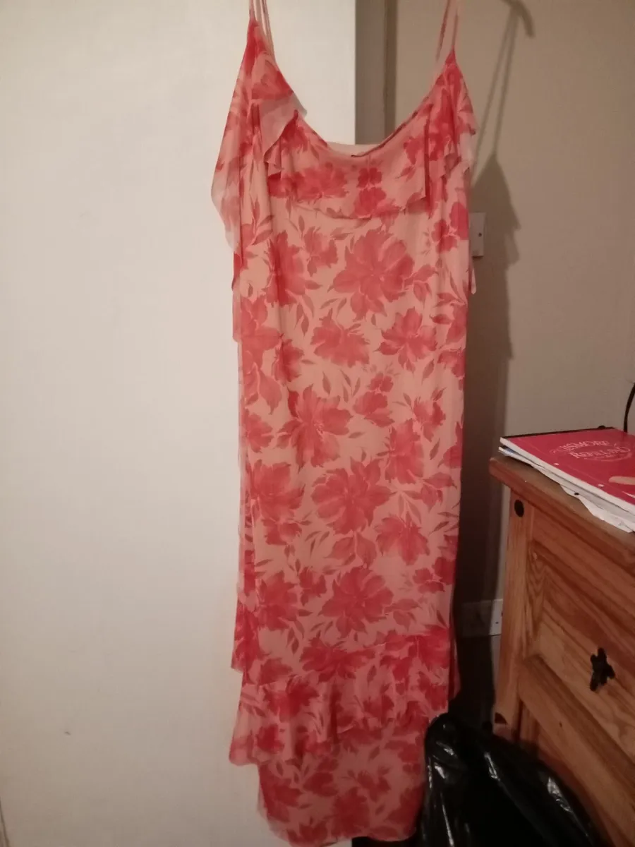 Ladies suit and dress - Image 2