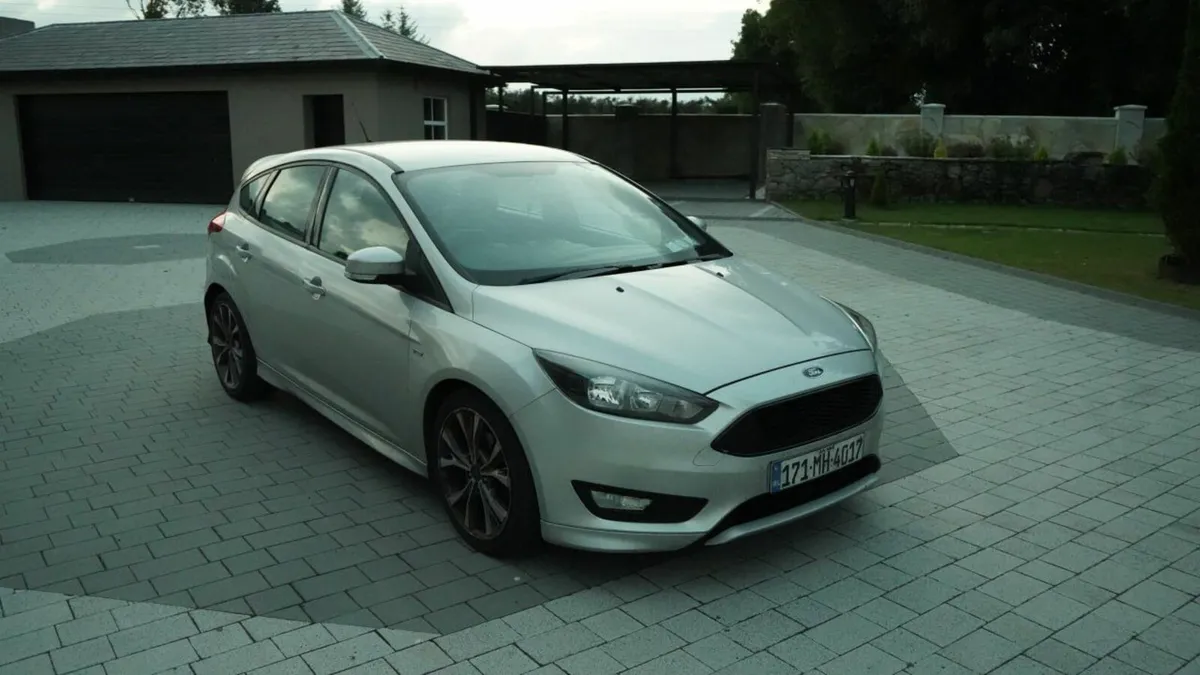 Ford Focus 2017 - Image 2