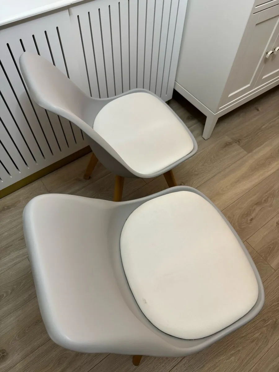 2 Grey/white chairs - text if interested - Image 4