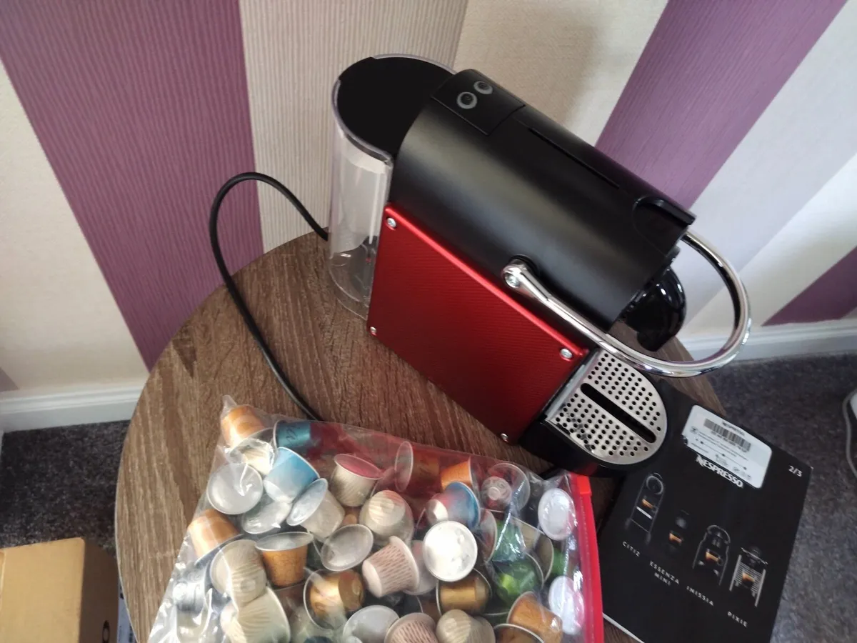 Nespresso Pixie Coffee Machine €100 - Image 1