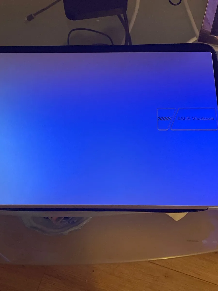 ASUS Vivobook - Image 1