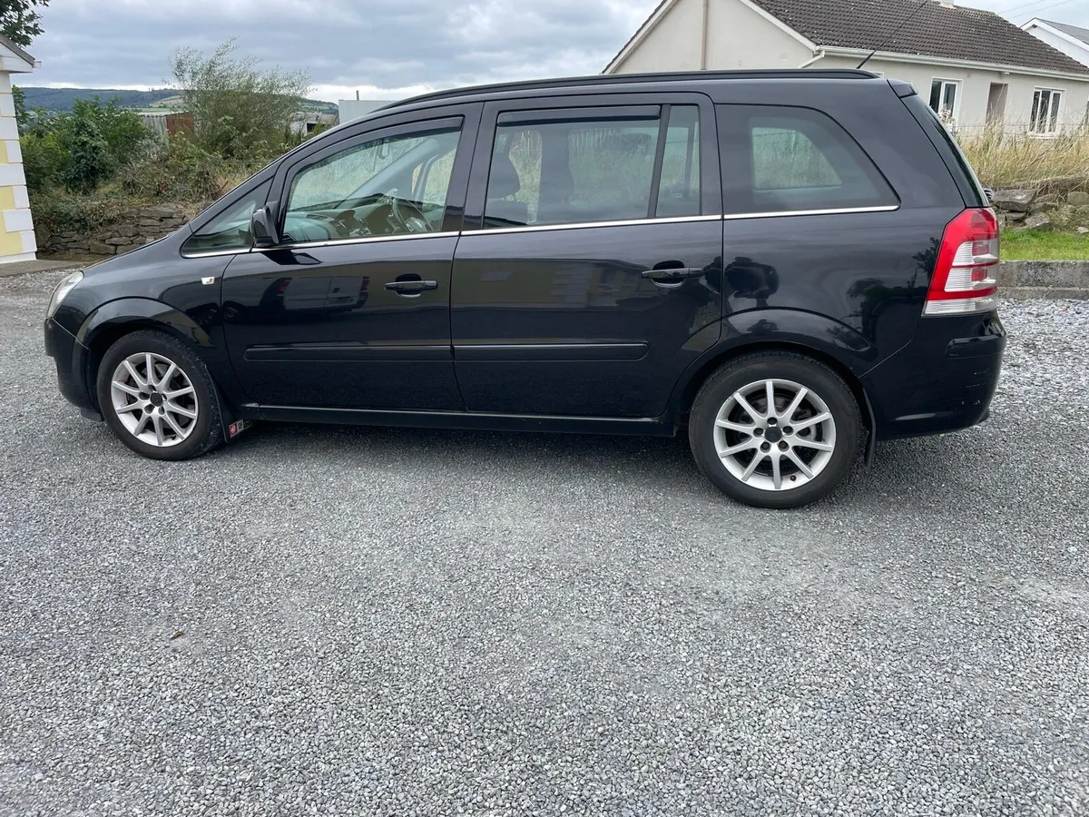 Zafira - Image 2