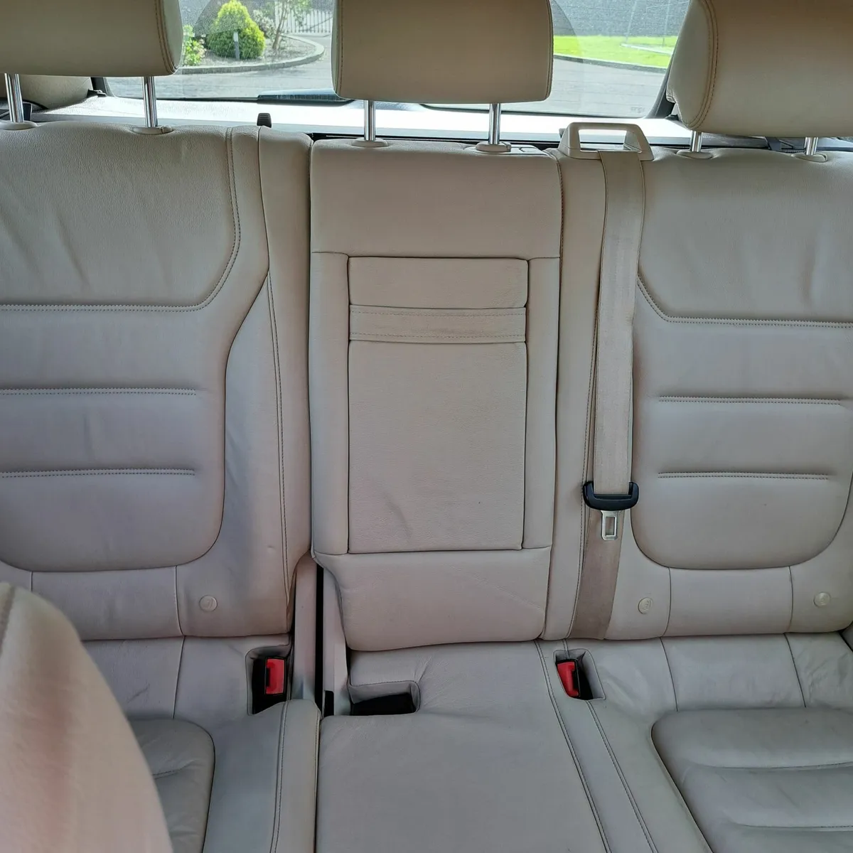 Volkswagen Touareg 2017 - Image 2