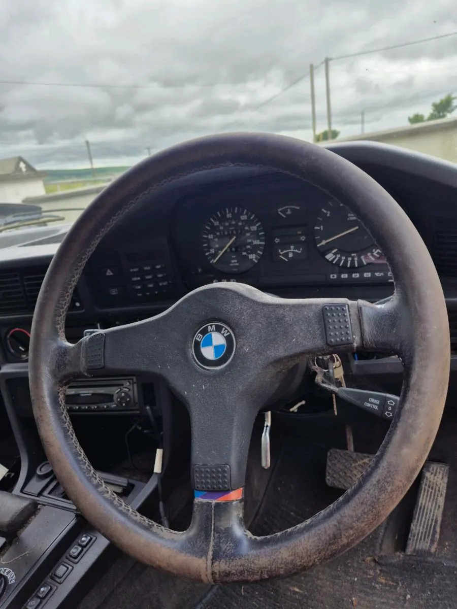 BMW E28 535i - Image 2