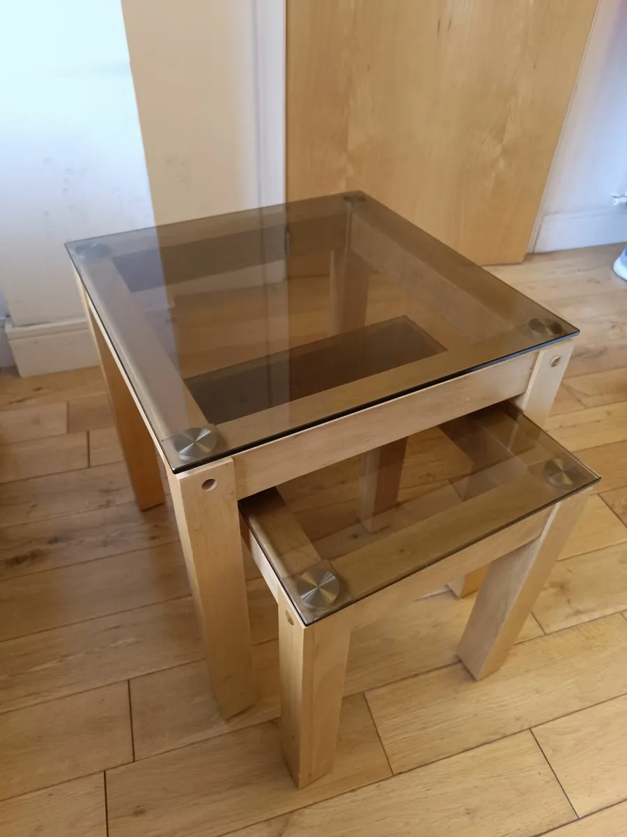 Glass top nest of tables - Image 3