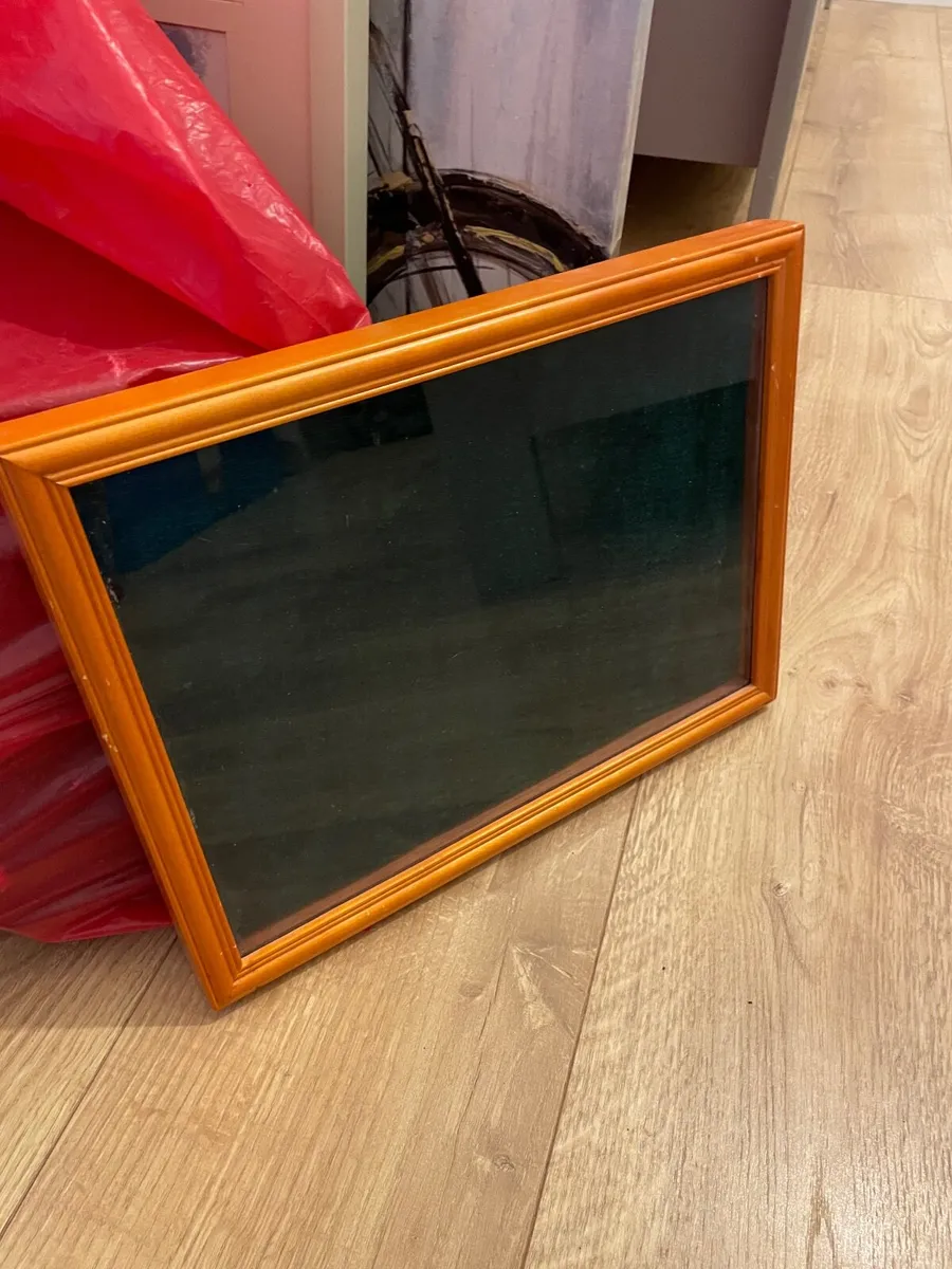 Medal frames x10 - Image 1