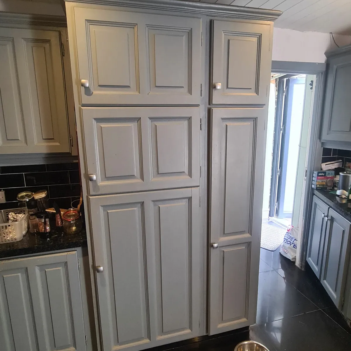 Kitchen Units - Image 3