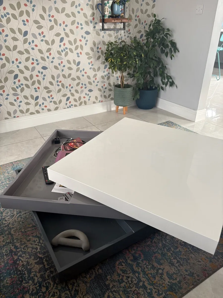 Three tier swivel modern coffee table - Image 3