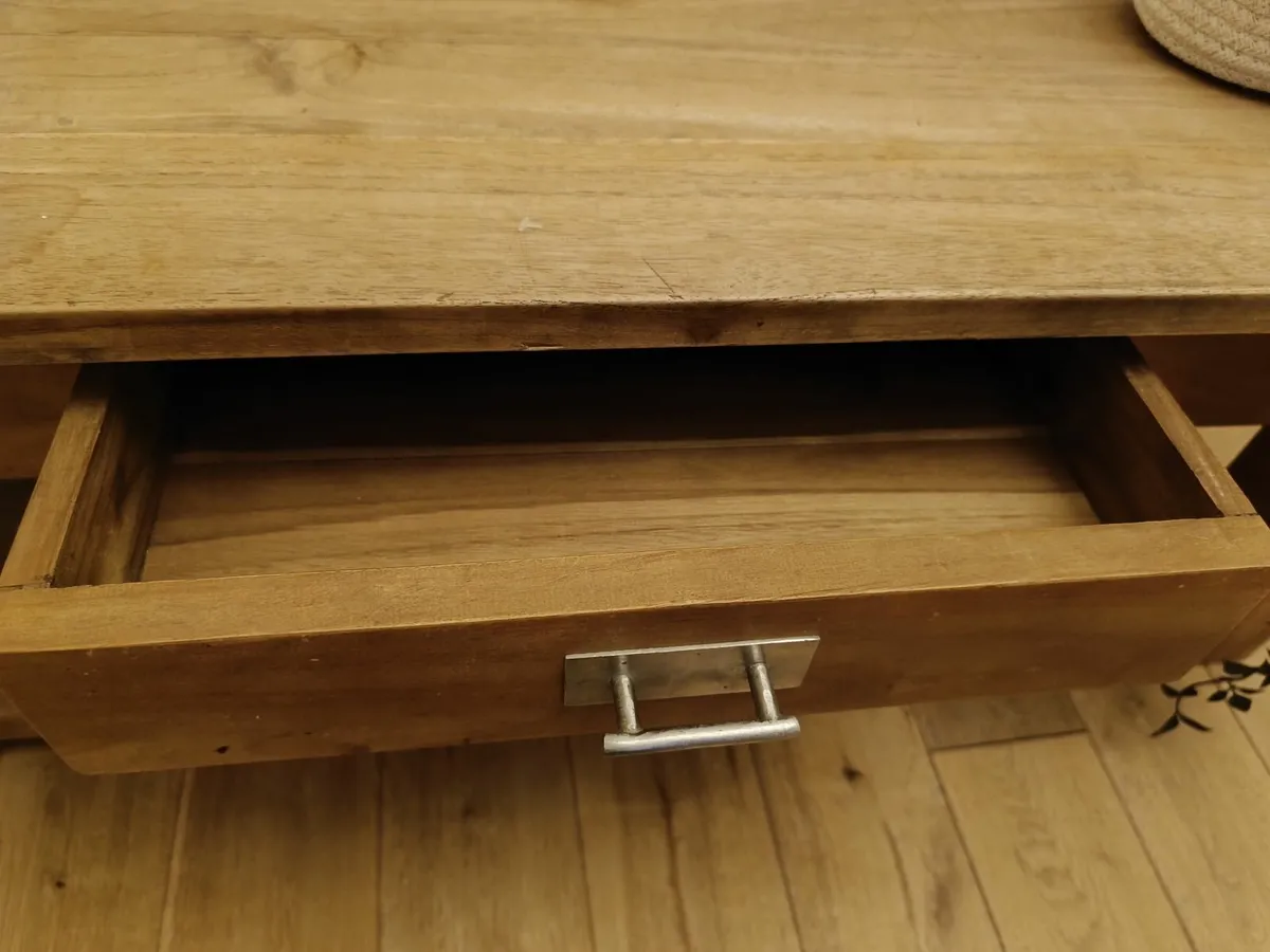 Large solid wood coffee table - Image 2