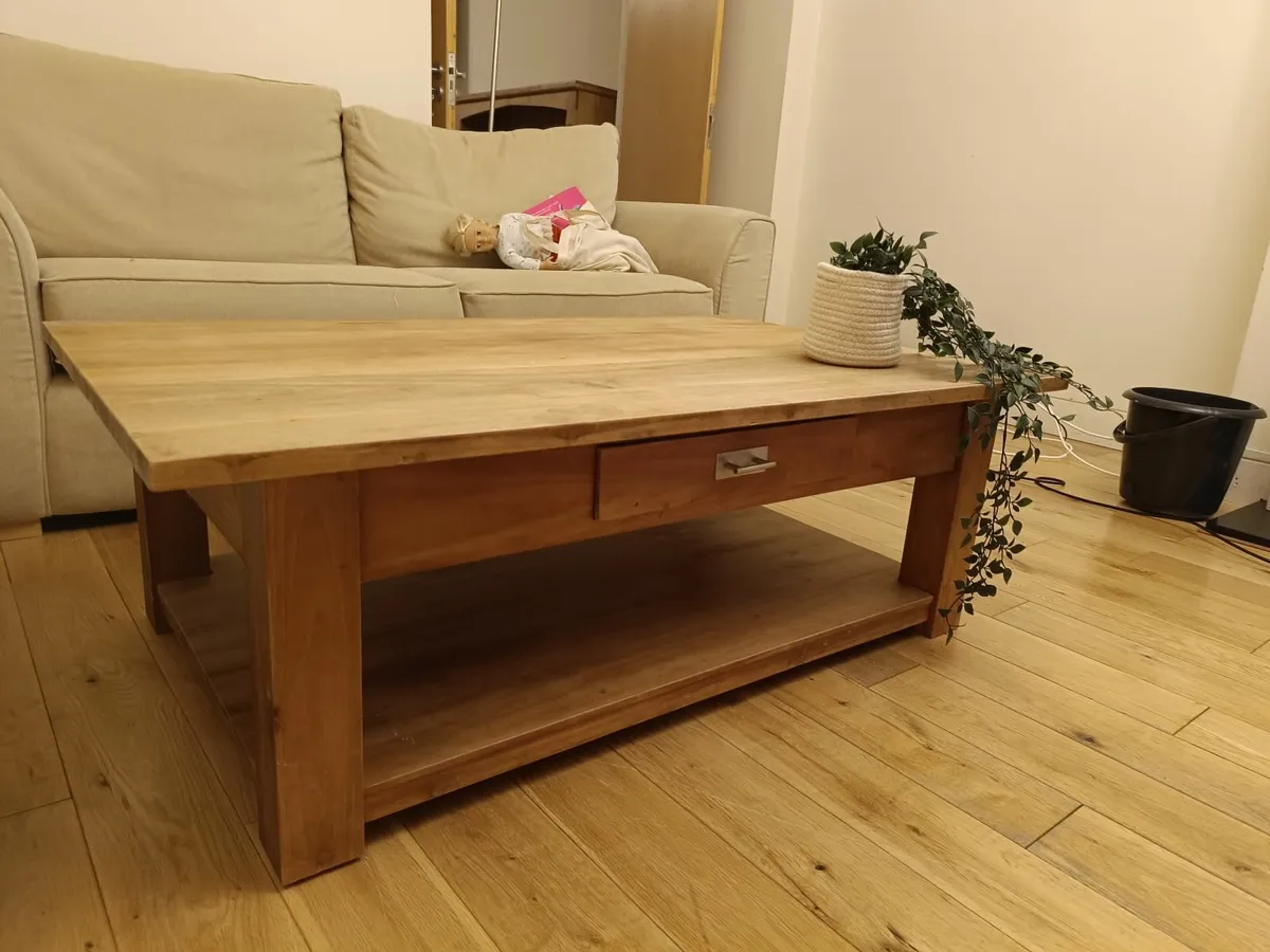 Large solid wood coffee table - Image 3
