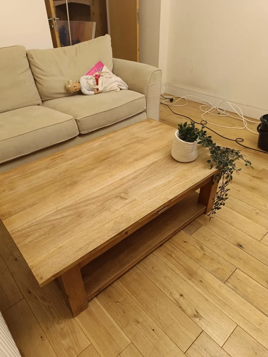 Large solid wood coffee table - Image 4