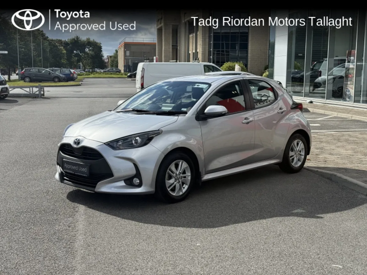 Toyota Yaris hybrid luna - Image 3