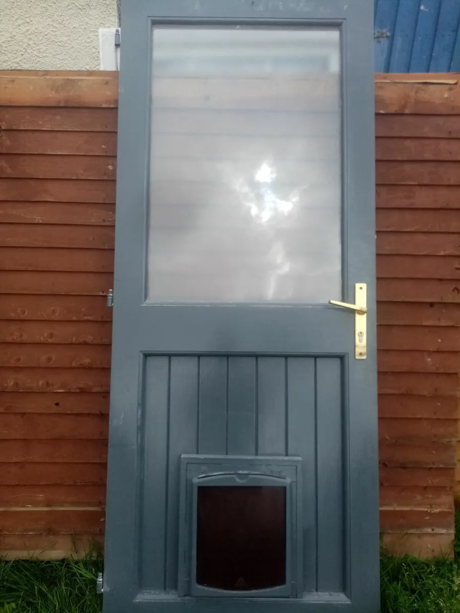 2 Doors - Image 3
