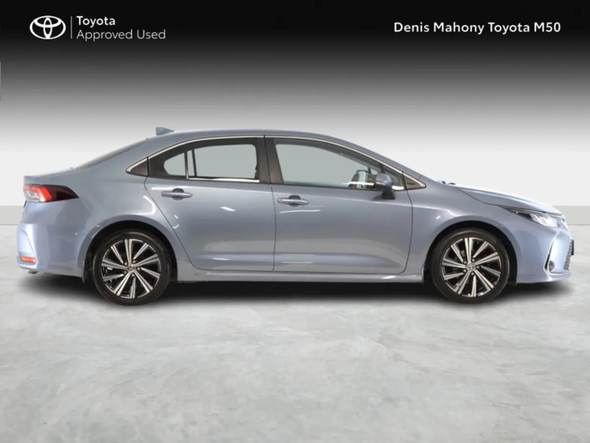 Toyota Corolla Hybrid Luna Auto - Image 3