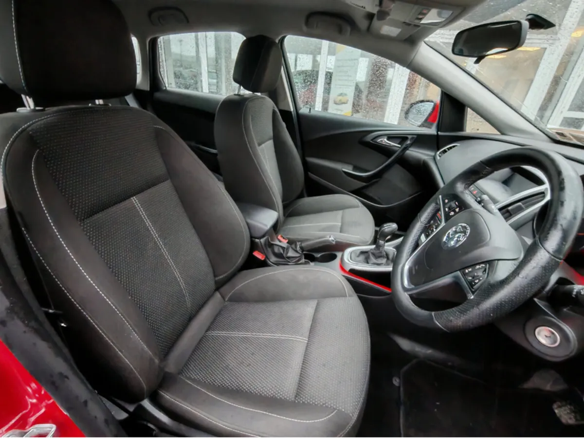 VAUXHALL ASTRA 1.6 I VVT SRI 115PS 5DR - Image 2