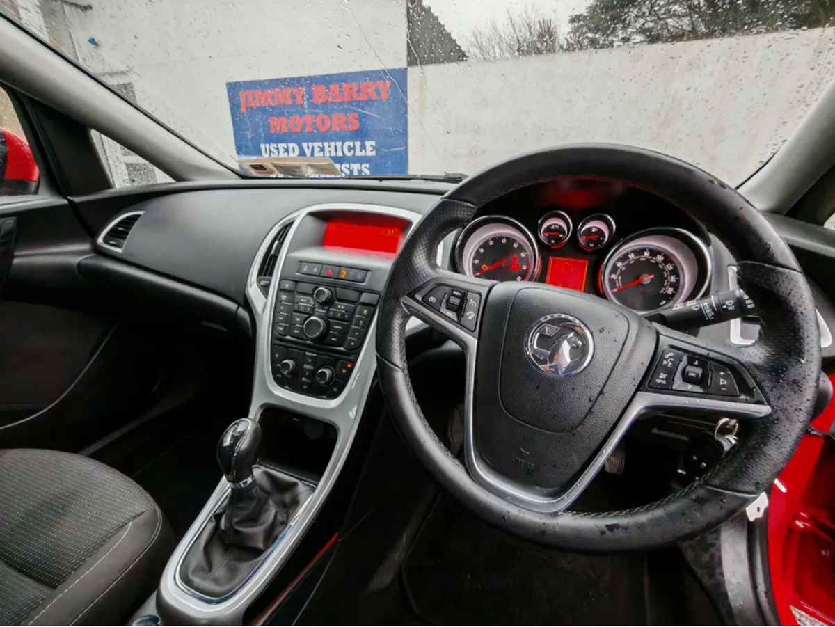 VAUXHALL ASTRA 1.6 I VVT SRI 115PS 5DR - Image 4