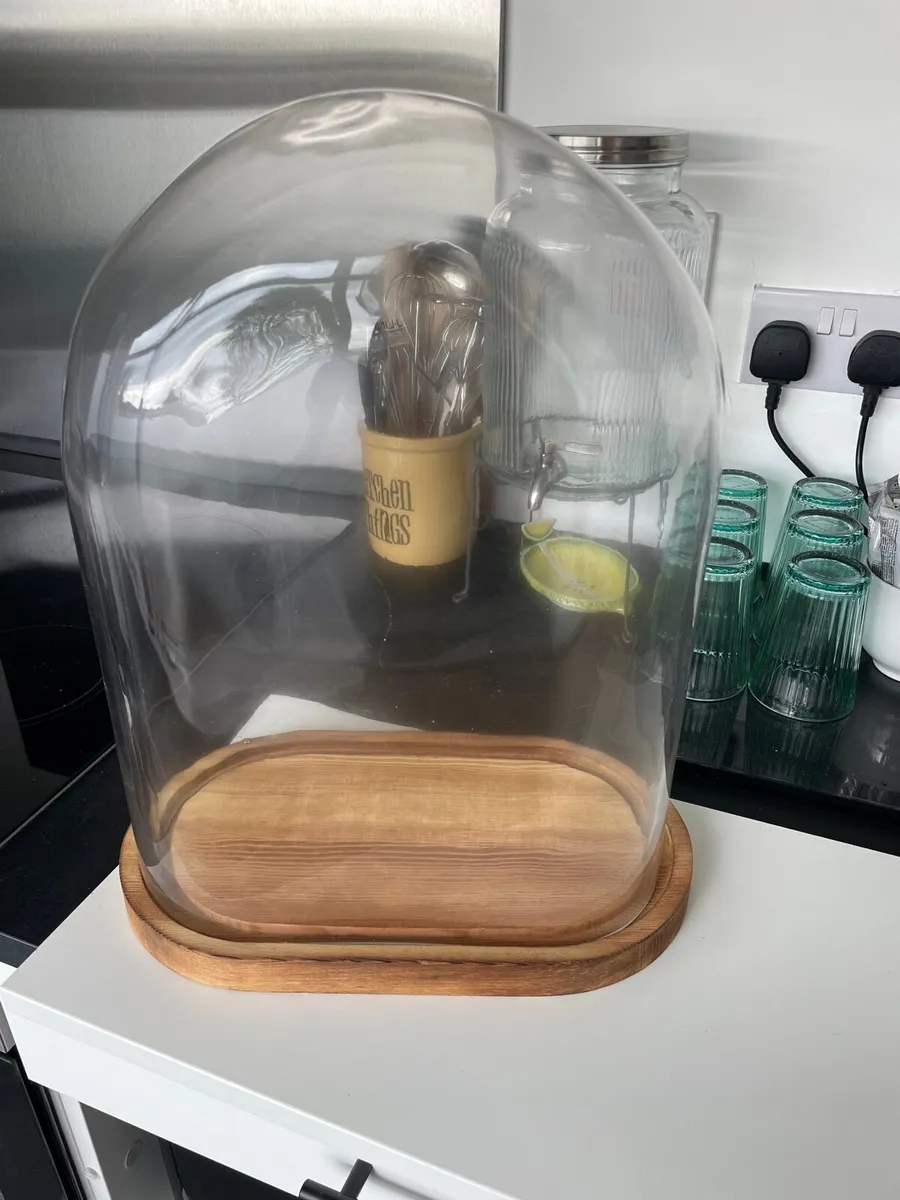 Oval dome - Image 1