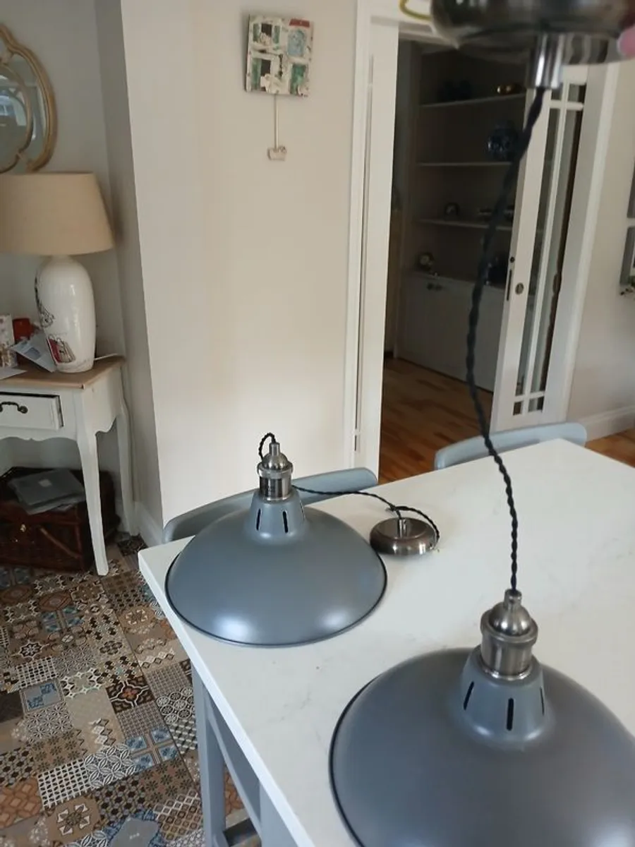 2 Pendant lights - Image 2