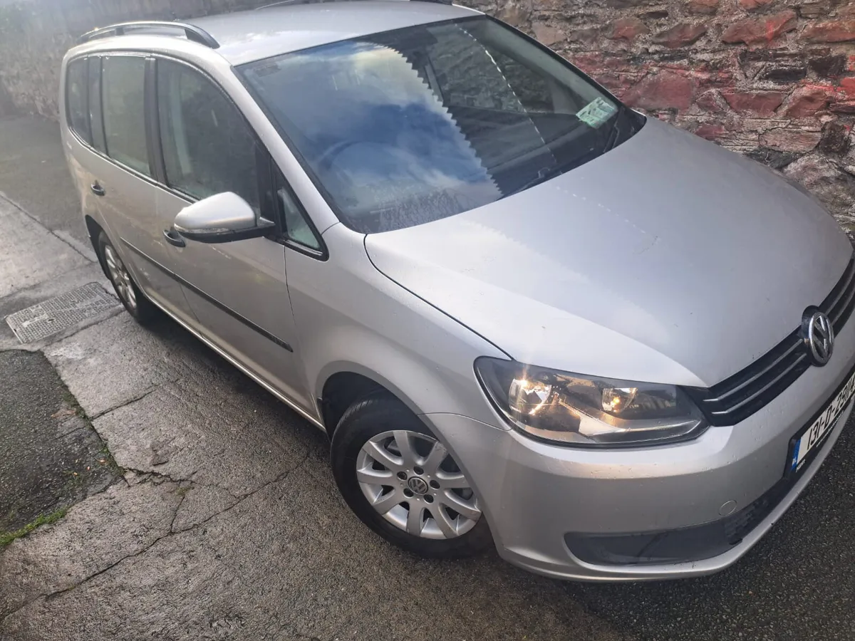 Volkswagen Touran 2013 7 Seats - Image 2