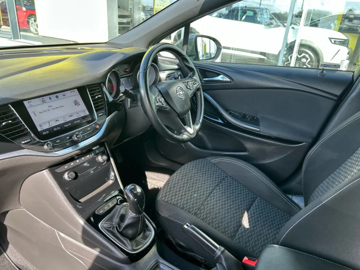 Opel Astra SRI 1.6 CDTI 110PS 5DR - Image 3