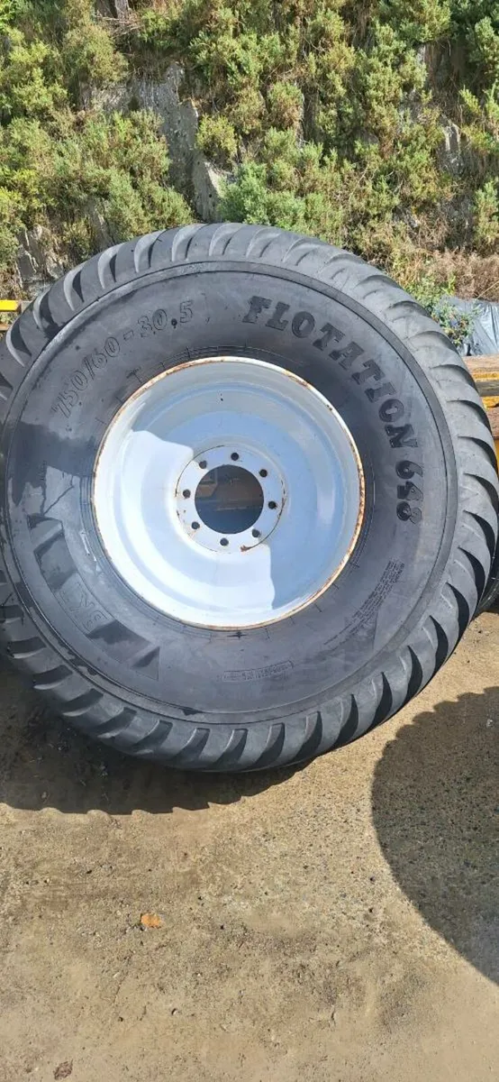 Flotation tyres and rims - Image 1