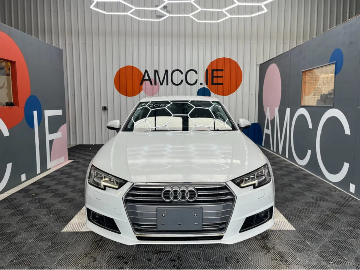 Audi A4 2.0 TFSI SPORT / 42k KMs / HEATED SEATS , - Image 2