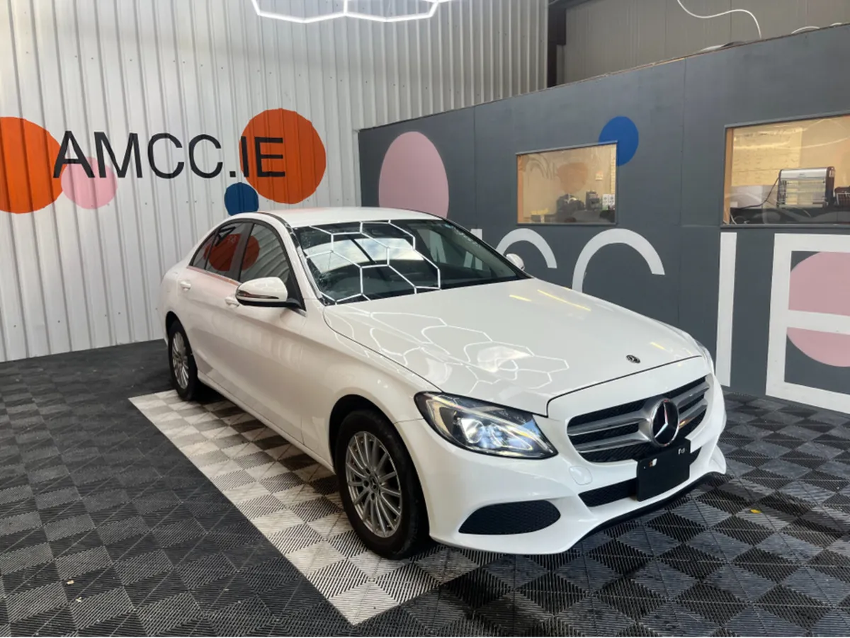Mercedes-Benz C-Class C180 / 77k KMs / REVERSE CAM - Image 1