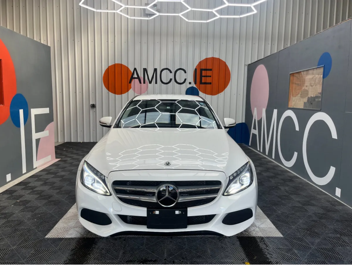 Mercedes-Benz C-Class C180 / 77k KMs / REVERSE CAM - Image 2