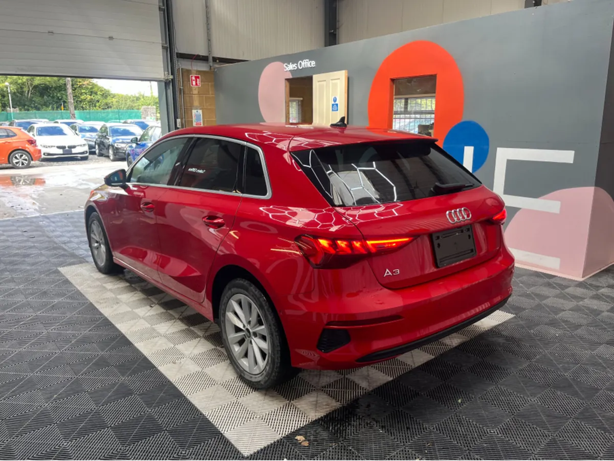 Audi A3 1.0 TFSI SPORT / 37k KMs / HEATED SEATS , - Image 4