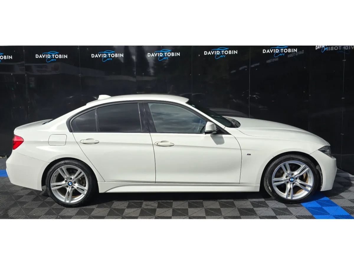 BMW 3-Series 318i MSPORT AUTO/LOW MILEAGE - Image 2