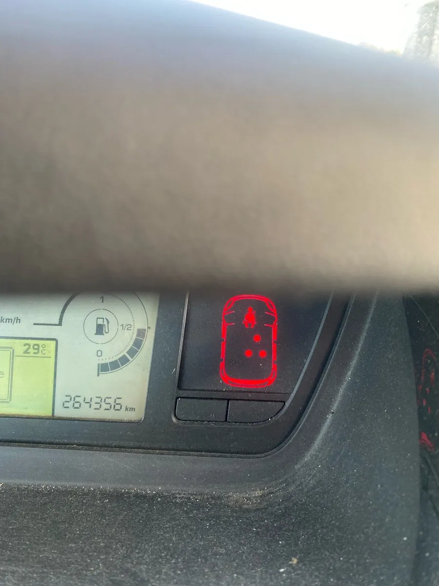 Car - Image 1
