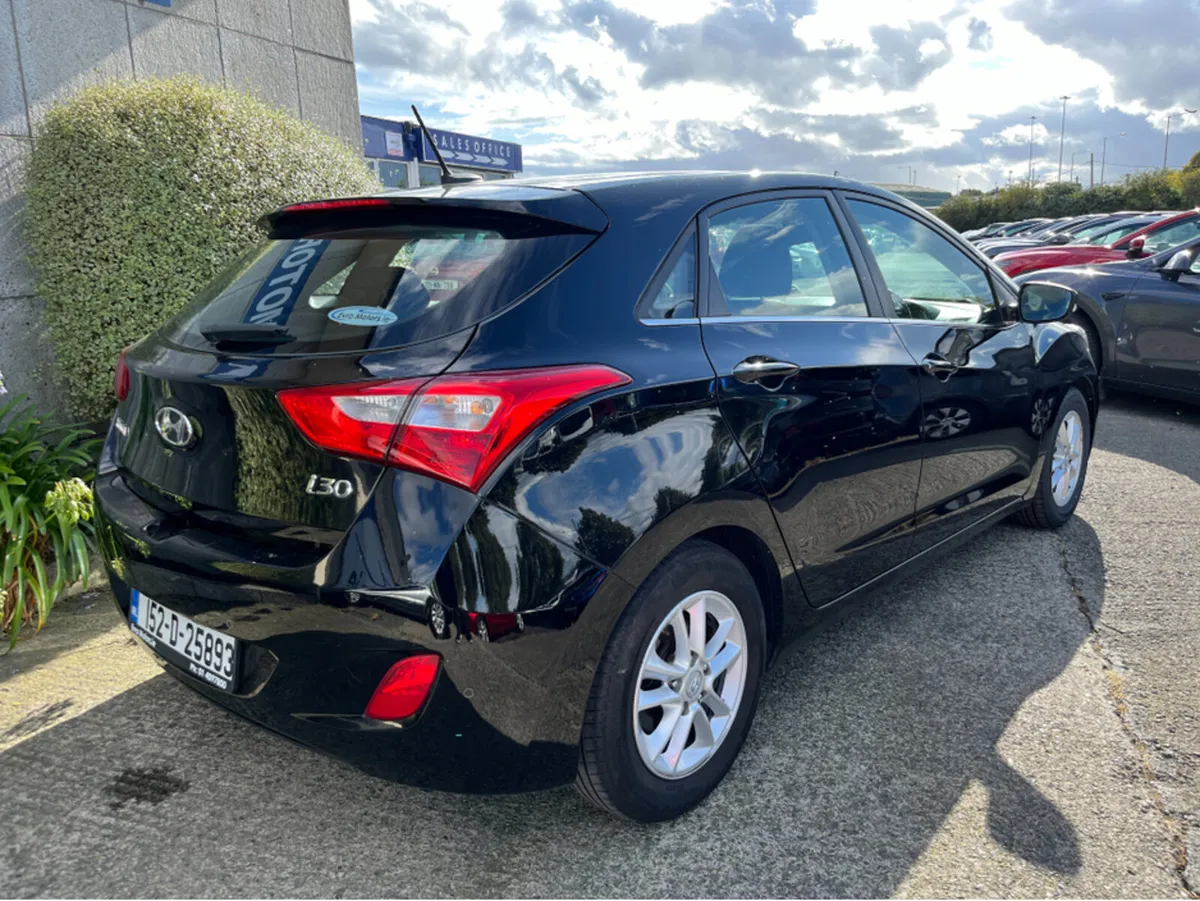 Hyundai i30 SE 1.6 DIESEL //HIGH SPEC//TOUCH SCREE - Image 4