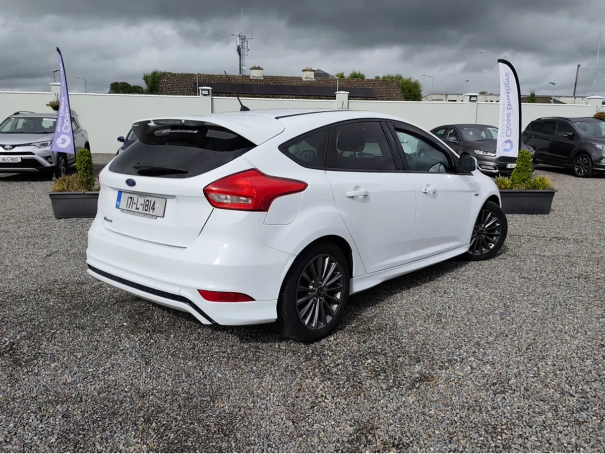 Ford Focus ST-LINE 1.5 TD 120PS 6SPEED 4DR - Image 2