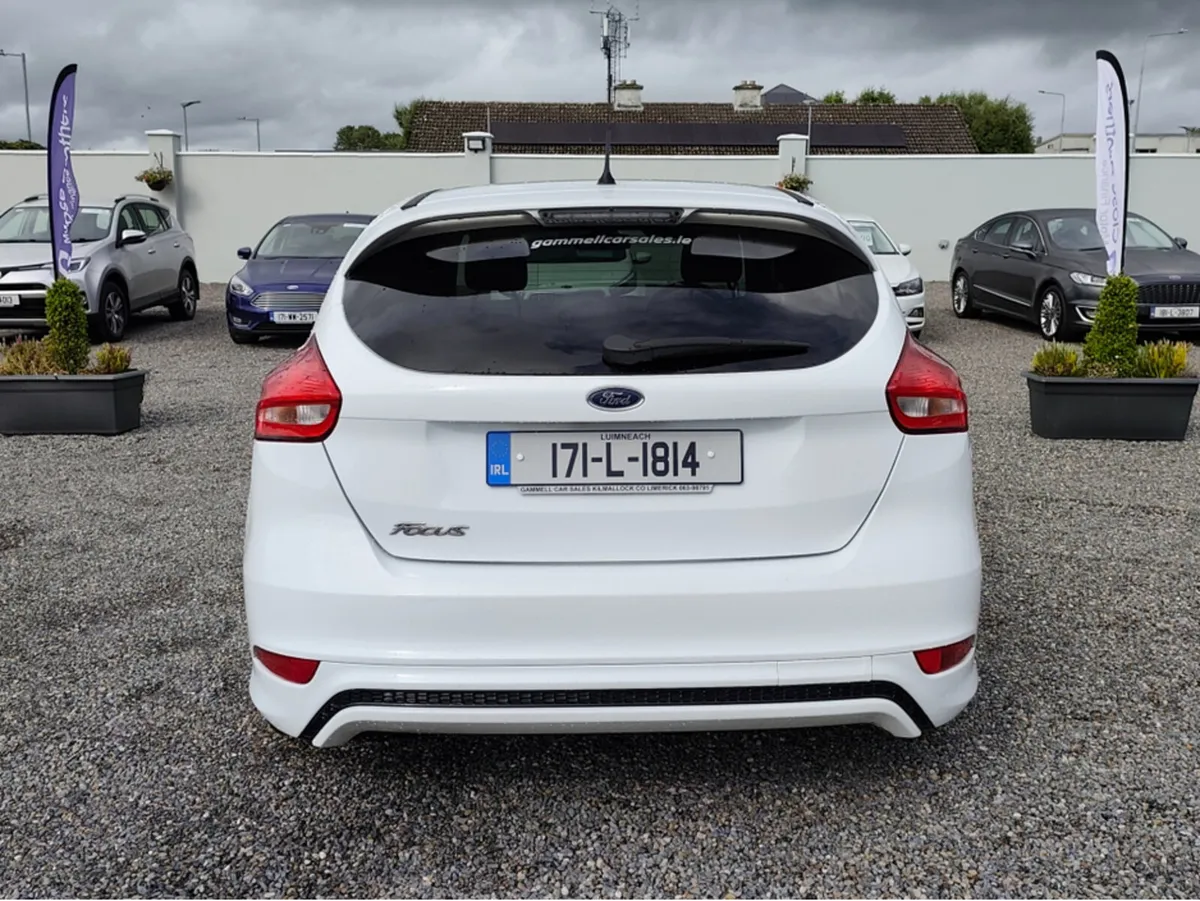 Ford Focus ST-LINE 1.5 TD 120PS 6SPEED 4DR - Image 3
