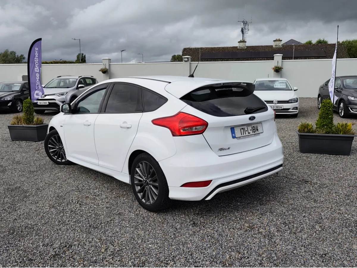 Ford Focus ST-LINE 1.5 TD 120PS 6SPEED 4DR - Image 4