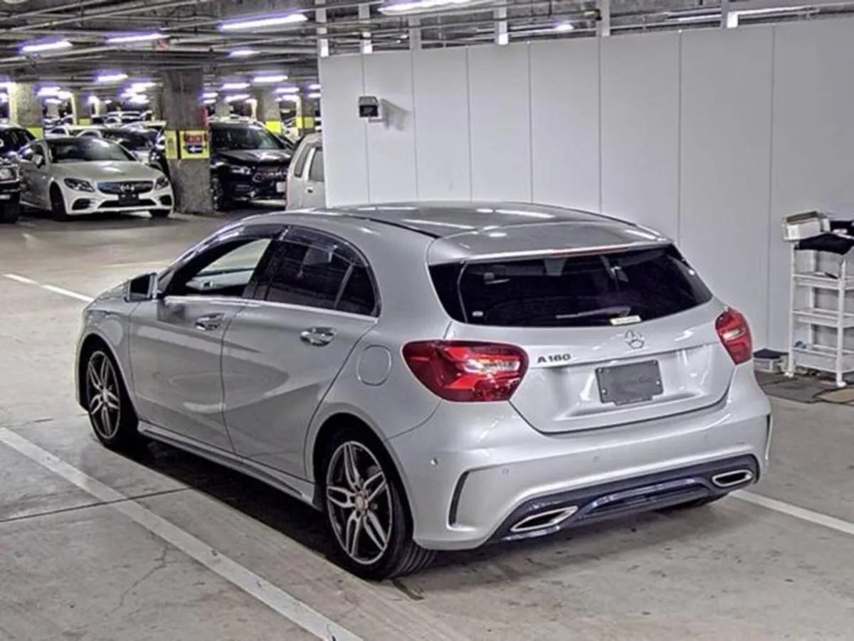 Mercedes-Benz A-Class 1.6 Aclass in metallic Silve - Image 4