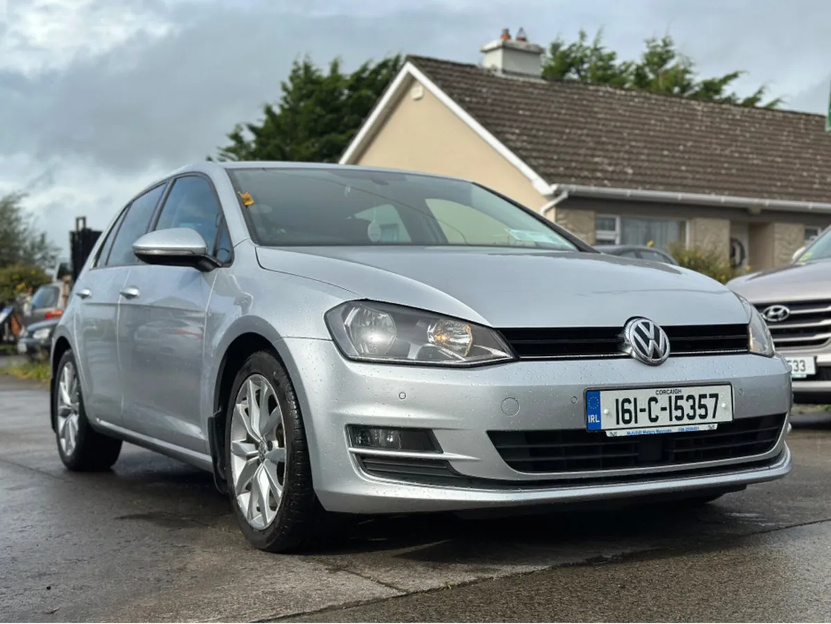 Volkswagen Golf HIGHLINE 1.2 TSI MANUAL 6SPEED FWD - Image 2