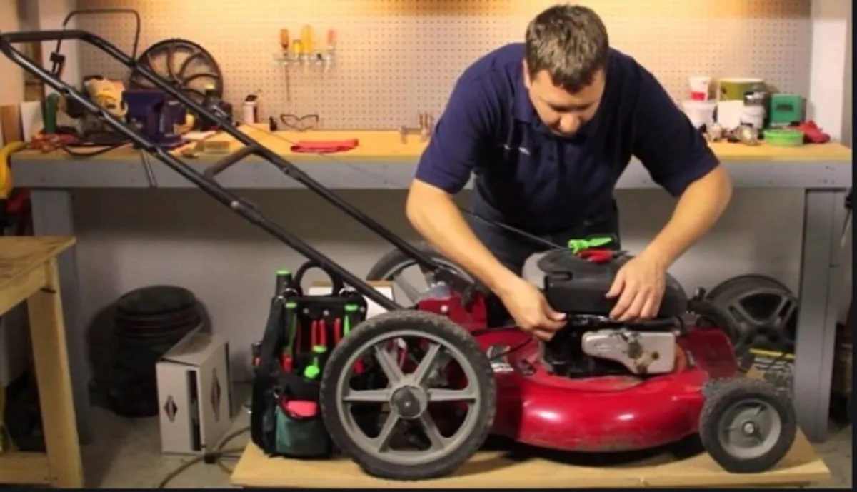 Offering Lawnmower & Trimmer Repairs – Cork - Image 1