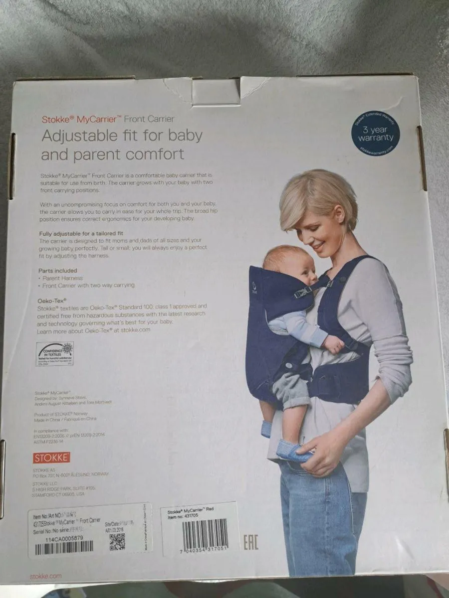 Stokke red baby carrier - Image 2