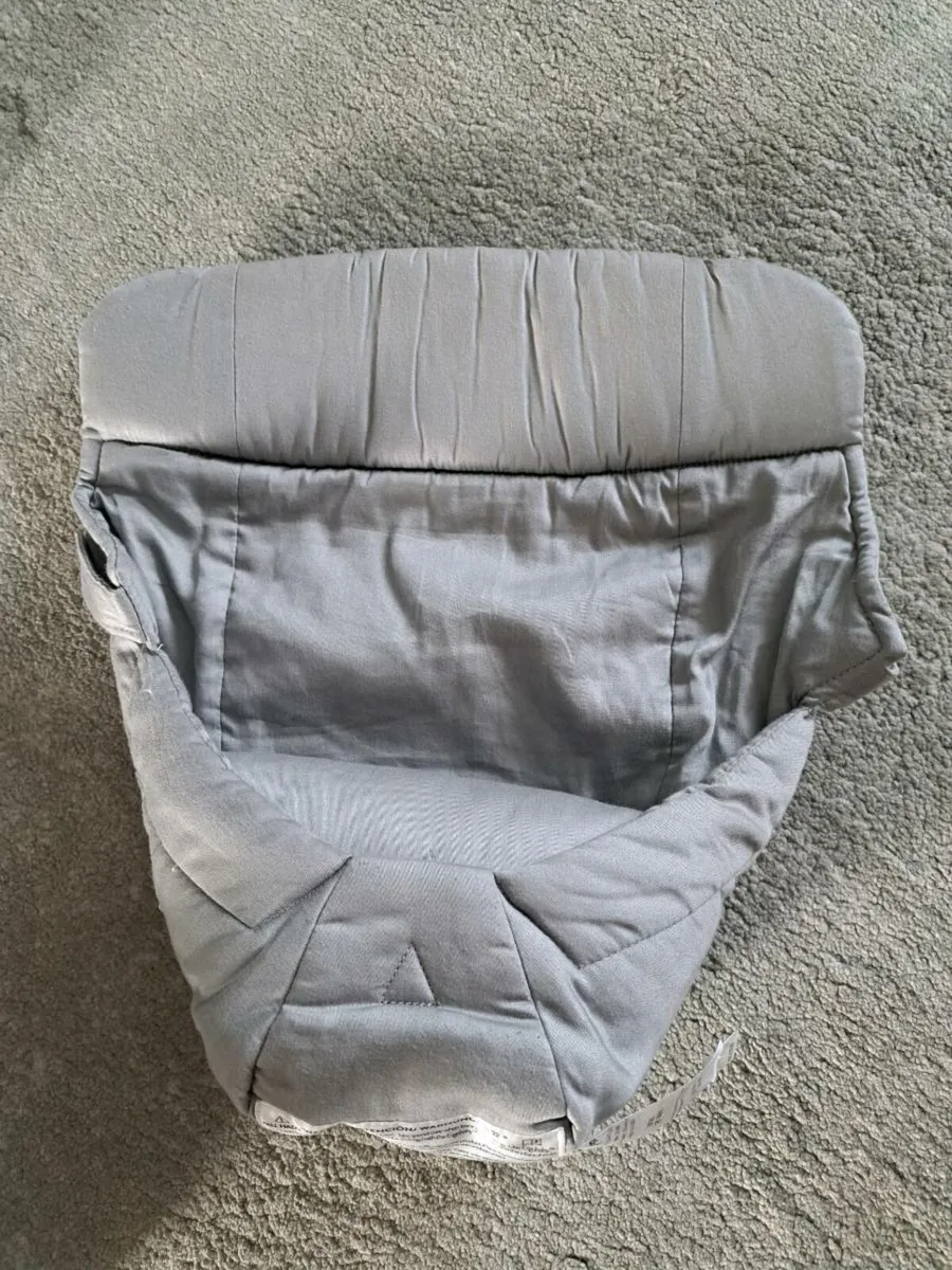 Ergobaby Baby insert for carrier - Image 1
